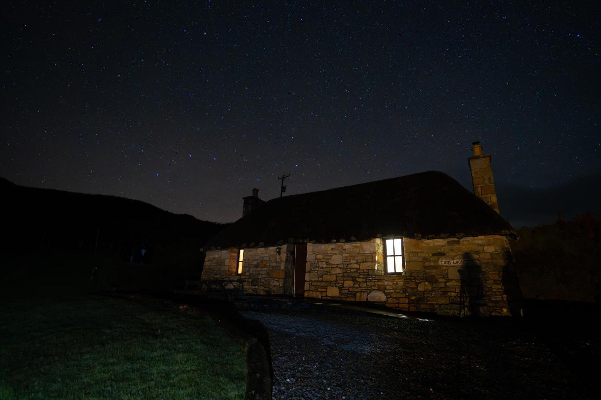 Tigh Lachie, Mary'S Thatched Cottages, Elgol, Isle Of Skye المظهر الخارجي الصورة
