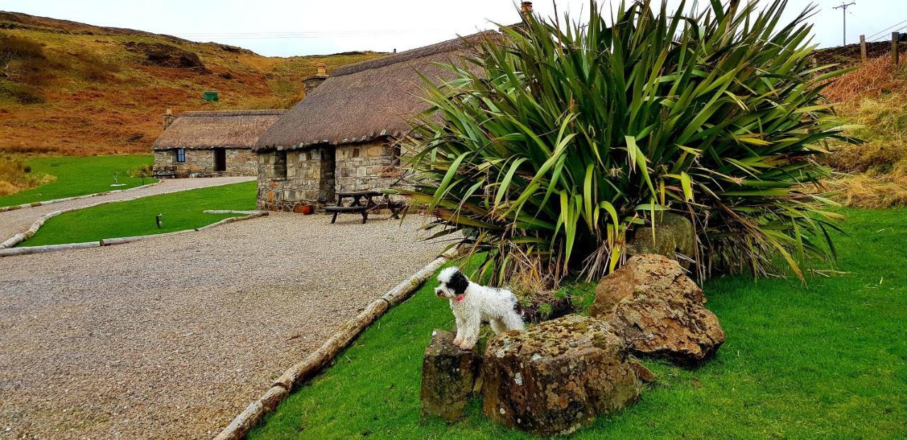 Tigh Lachie, Mary'S Thatched Cottages, Elgol, Isle Of Skye المظهر الخارجي الصورة